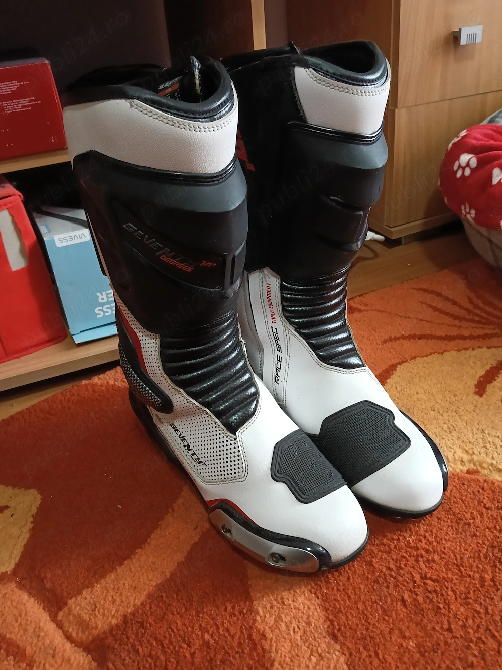 Ghete Moto Racing Seventy