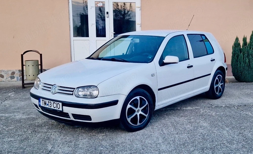 Vand golf 4 1.6 benzina an 2001