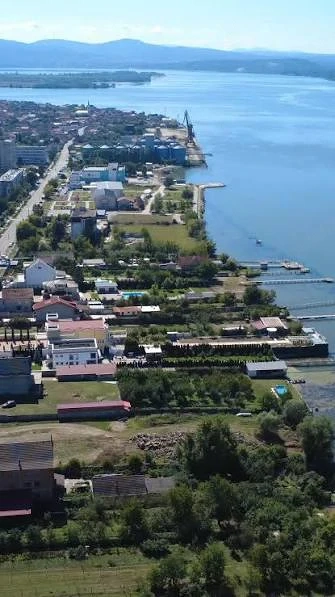 Apartament cu 3 camere pe clisura dunarii