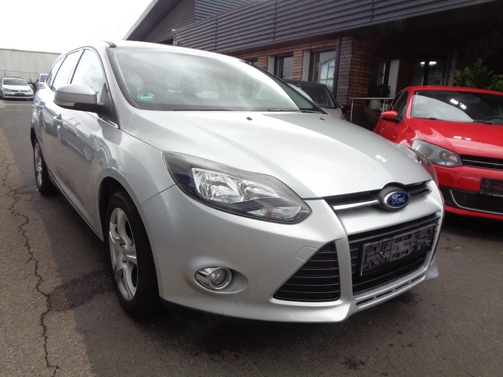 Ford Focus 2012-1.6 benzina clasic -Impecabila