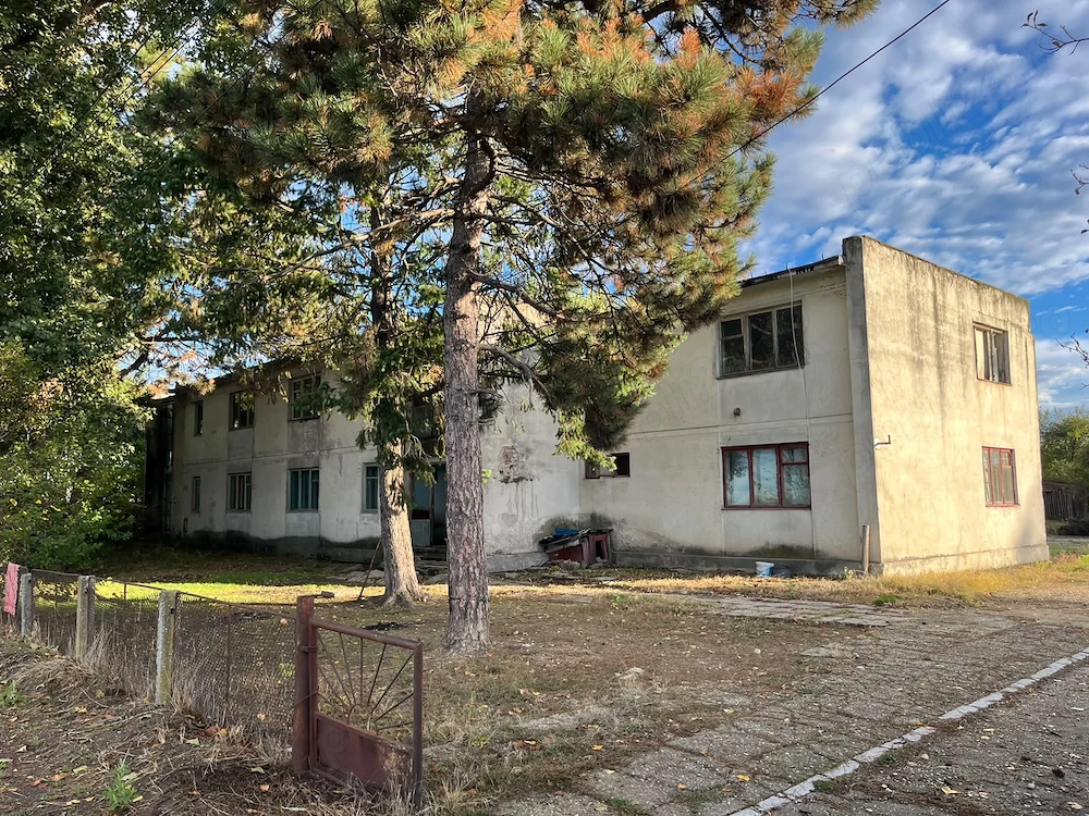De vânzare   Bloc cu 8 apartamente