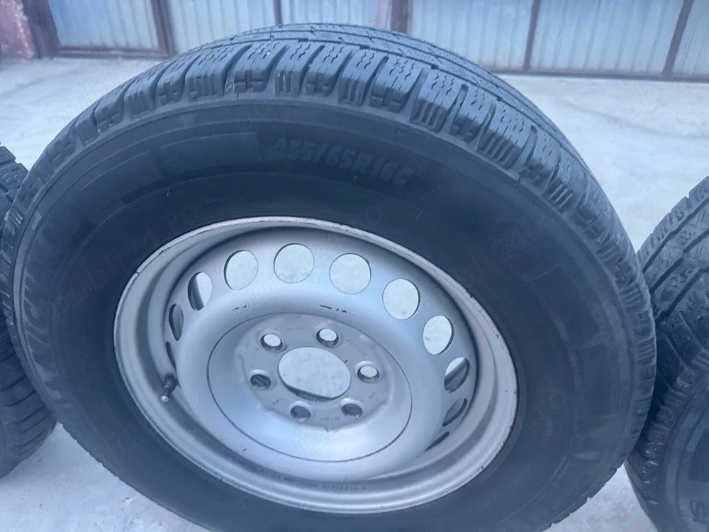 Rotti de iarna Michelin 235 65 R16C