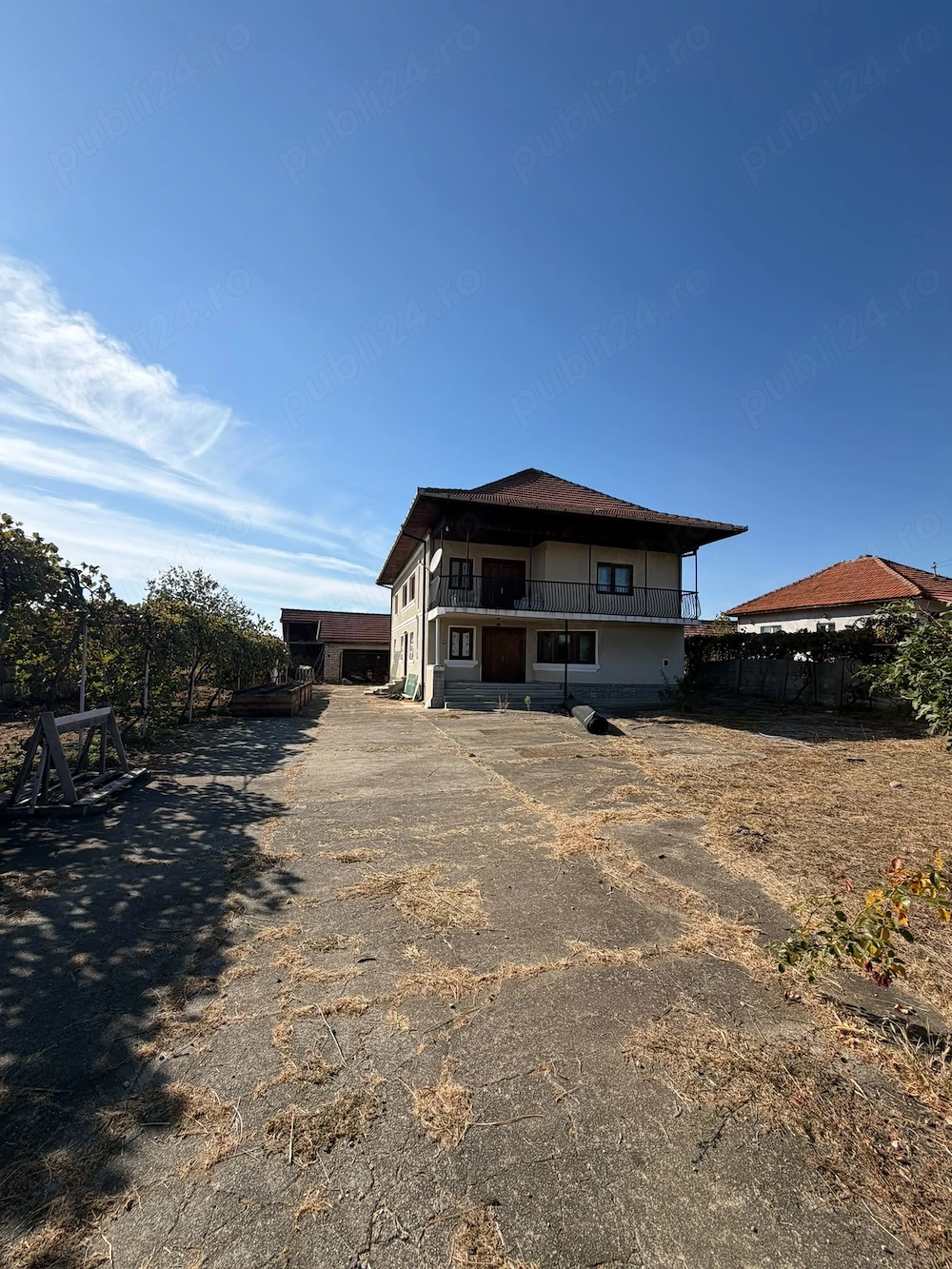 Casa vila de vanzare + teren in Crasna din Vale, Gorj
