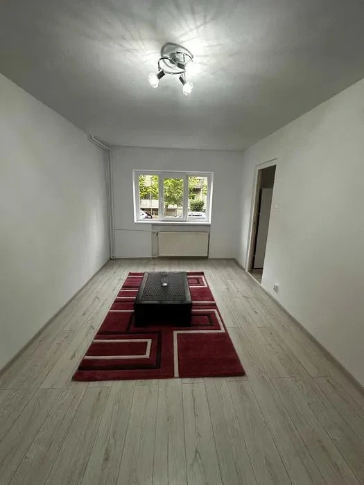 GARSONIERA ZONA LIPOVEI-HOLDELOR LA 65.000 euro