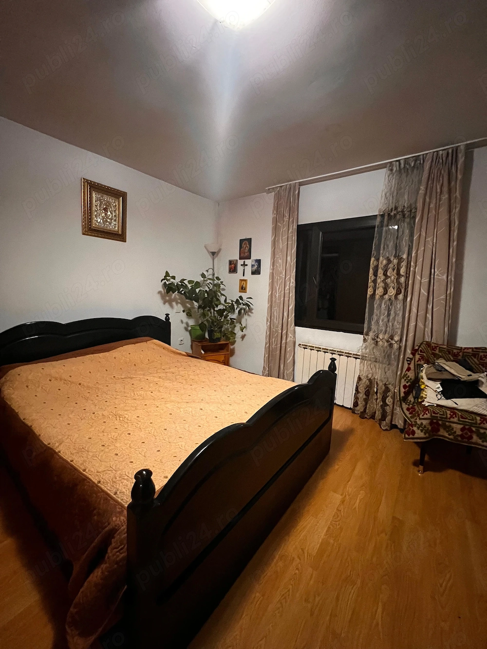 apartament cu 3 camere decomandat