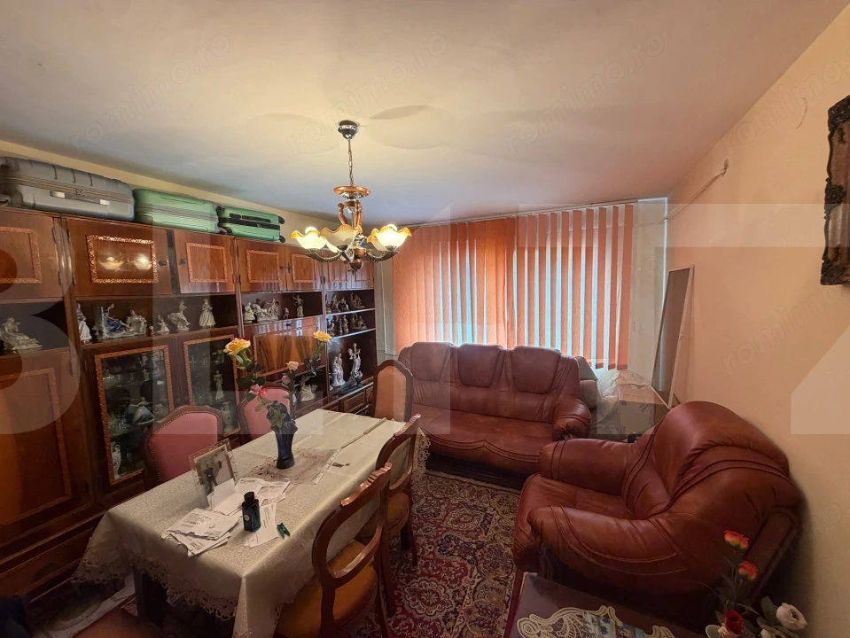 Apartament 3 camere, 72 mp, zona Rovine 