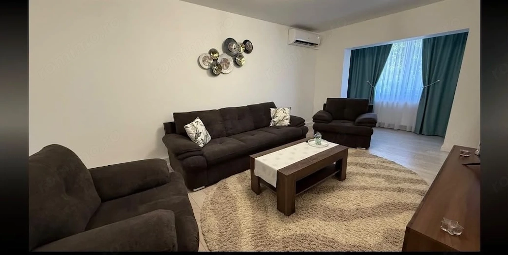 Apartament 3 camere, renovat integral, zonă centrală, mobilat + garaj
