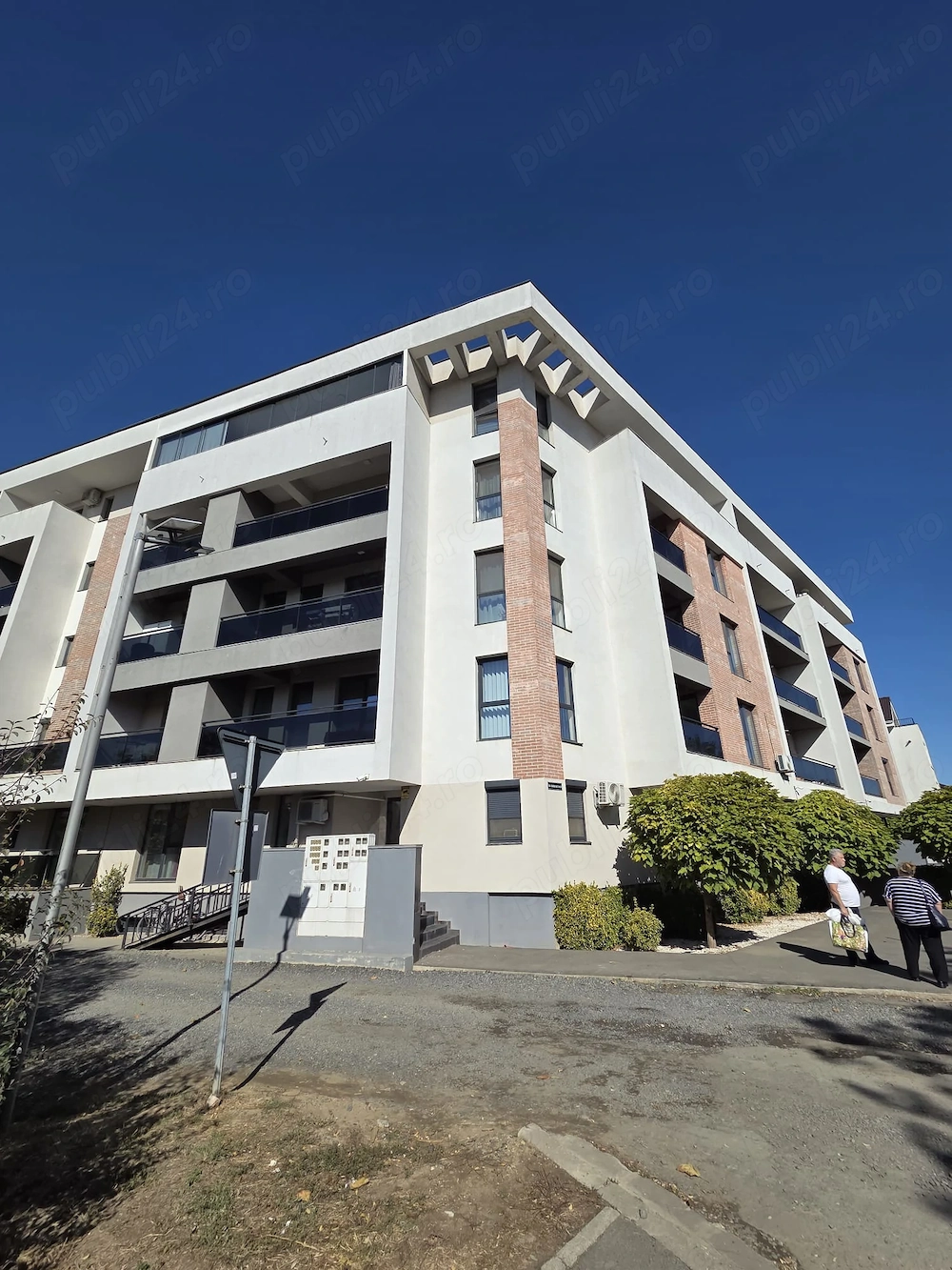 Apartament nou cu 3 camere de vanzare in Braytim - Proprietar - COMISION 0% - etajul 1