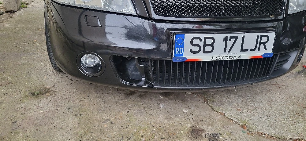 caut grilă scoda octavia VRS