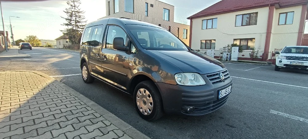 VW Caddy 7 locuri 
