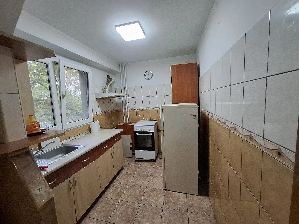 2 camere, 1 4, anvelopat, bloc tip P-Drumul Taberei