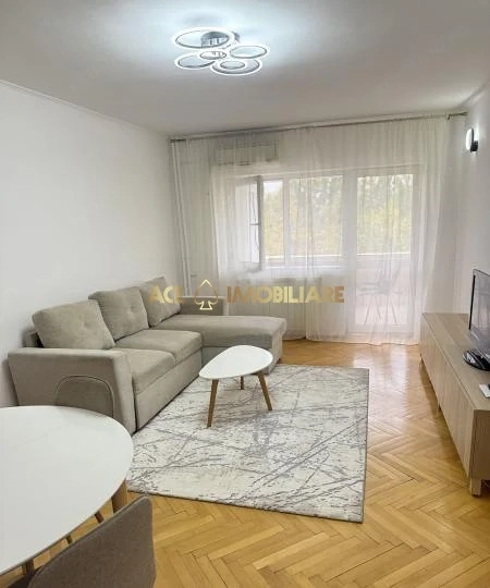 3 Camere de inchiriat | Unirii | Metrou | Pet-Friendly 