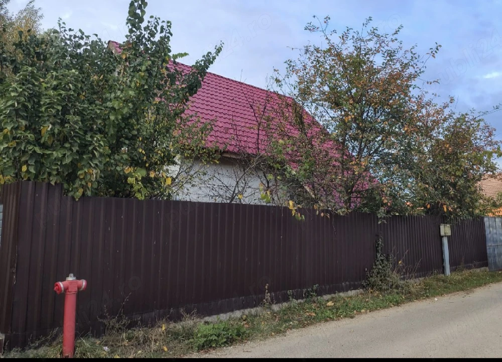 Vând casă 5 camere 