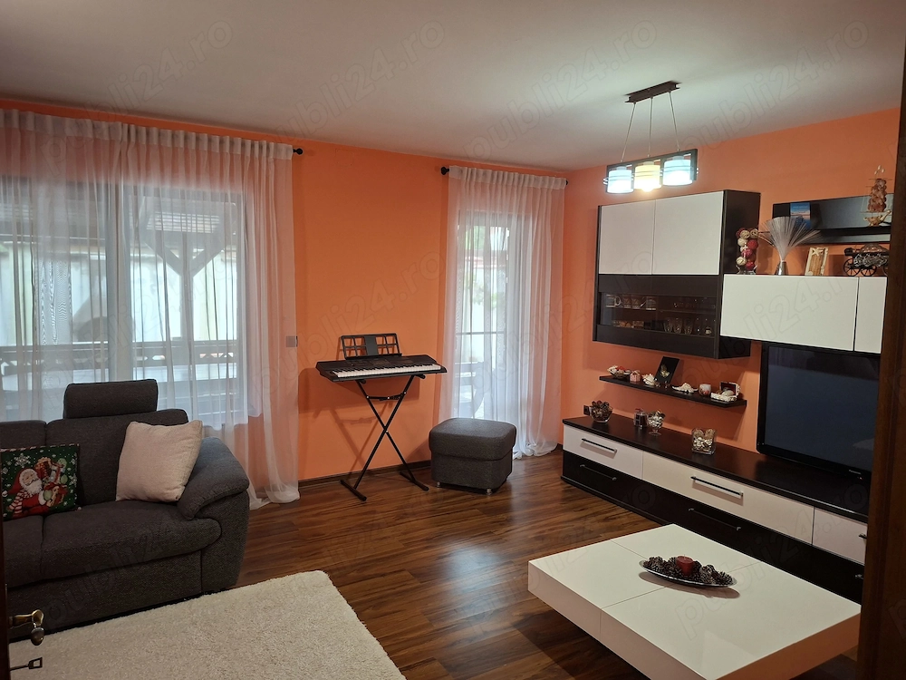 De vanzare duplex  cu garaj în Dumbrăvița zona centrală 235000 euro 