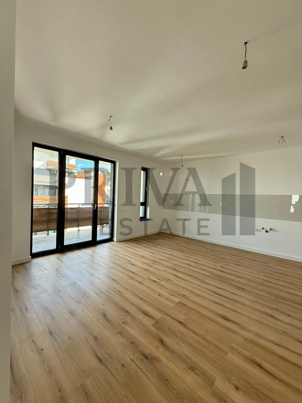 Apartament nou 3 camere, 2 bai, 69 mp + balcon, Torontalului