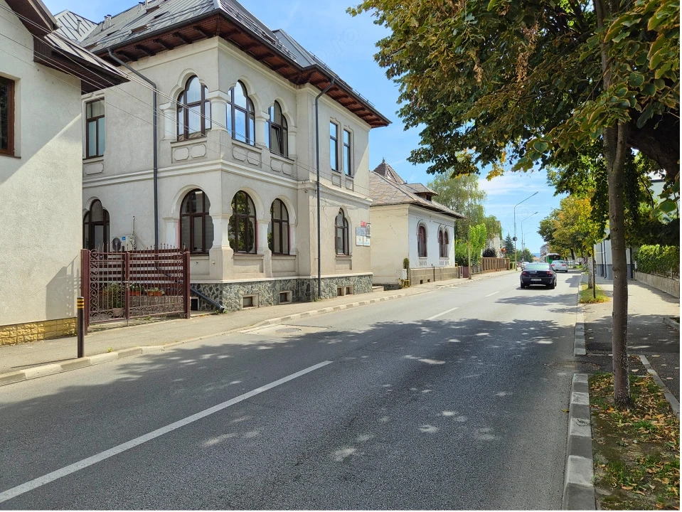 APARTAMENT CENTRAL - DE INCHIRIAT