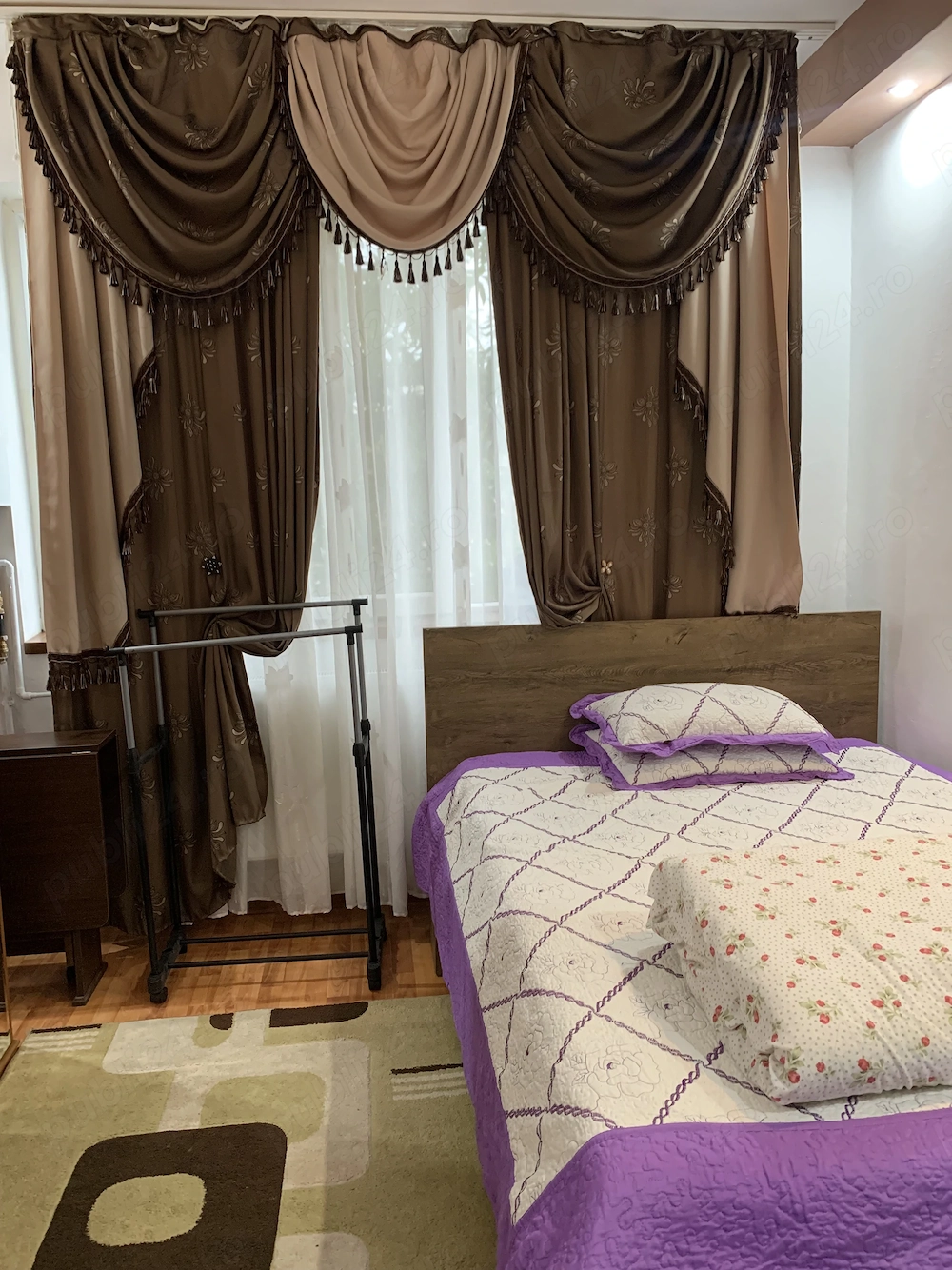 Închiriez garsonieră , Comuna din Paris,Tg Jiu., 22m