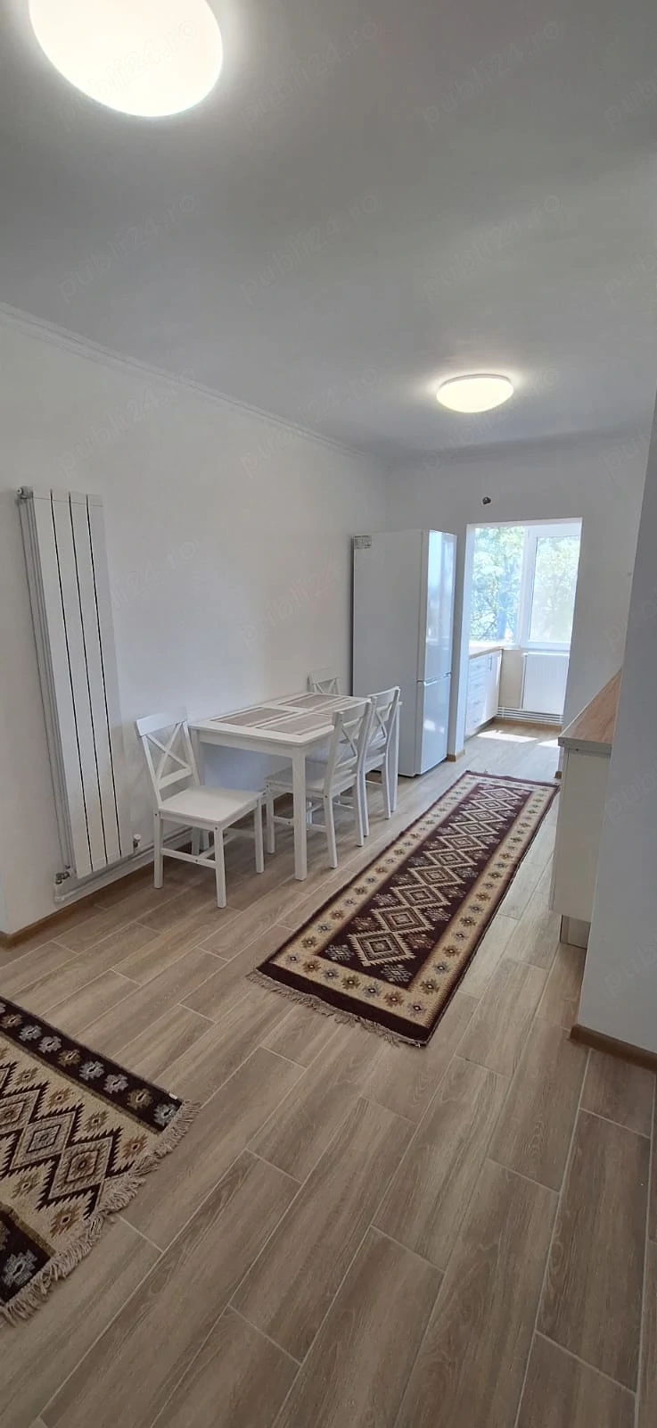 Ofer spre închiriere un apartament cu 2 camere, decomandat, Unirii sud