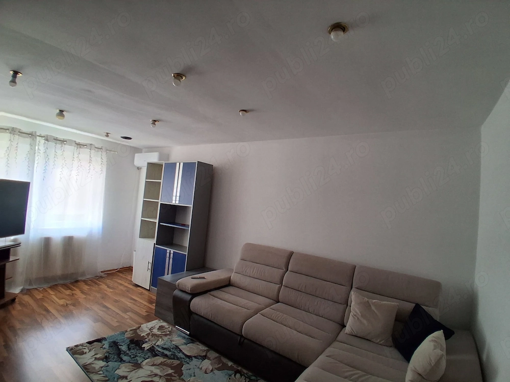 Vand apartament 2 camere decomandat