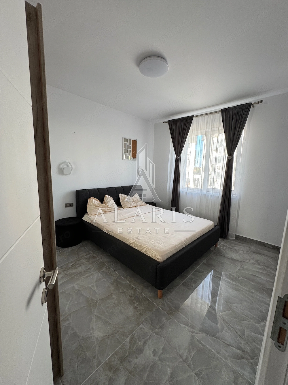 Apartament modern 2 camere, loc de parcare, in  Giroc