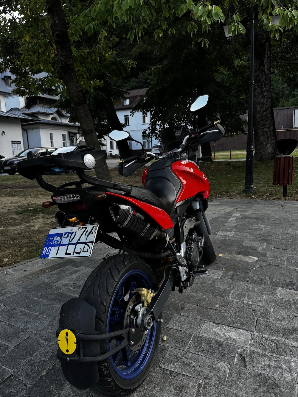 Vând Aprilia Pegaso strada 650 pentru categoria A2 35 kW 