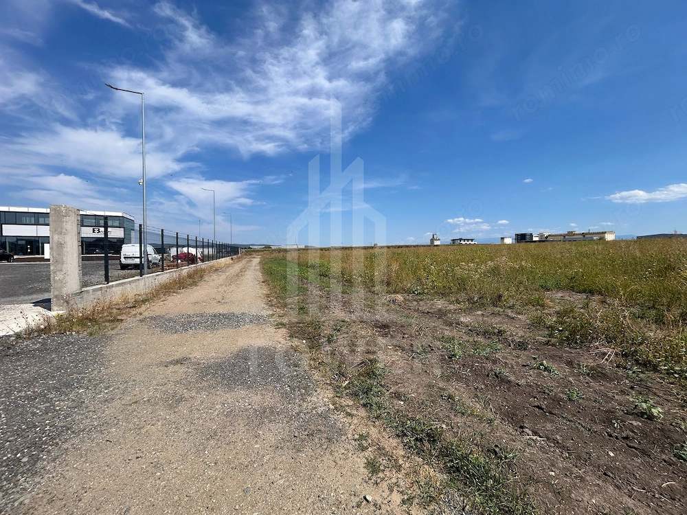 Teren intravilan de vânzare – Zona Industrială Vest