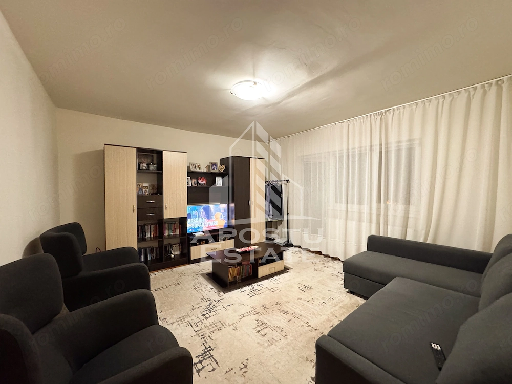 Apartament 3 camere decomandat, etaj 2/4, centrala proprie, Girocului