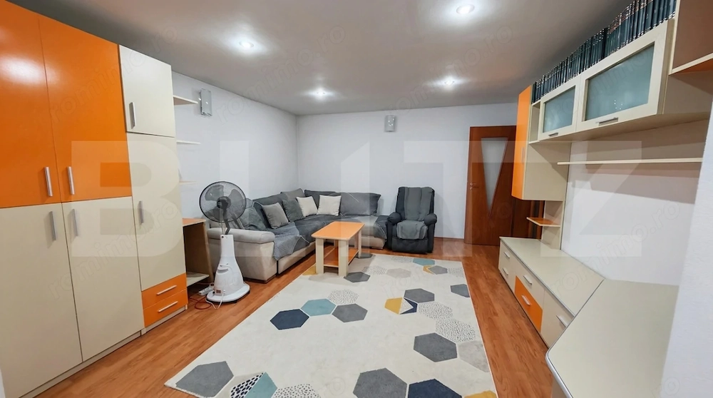 Apartament cu 3 camere, 2 bai zona Cantemir, decomandat