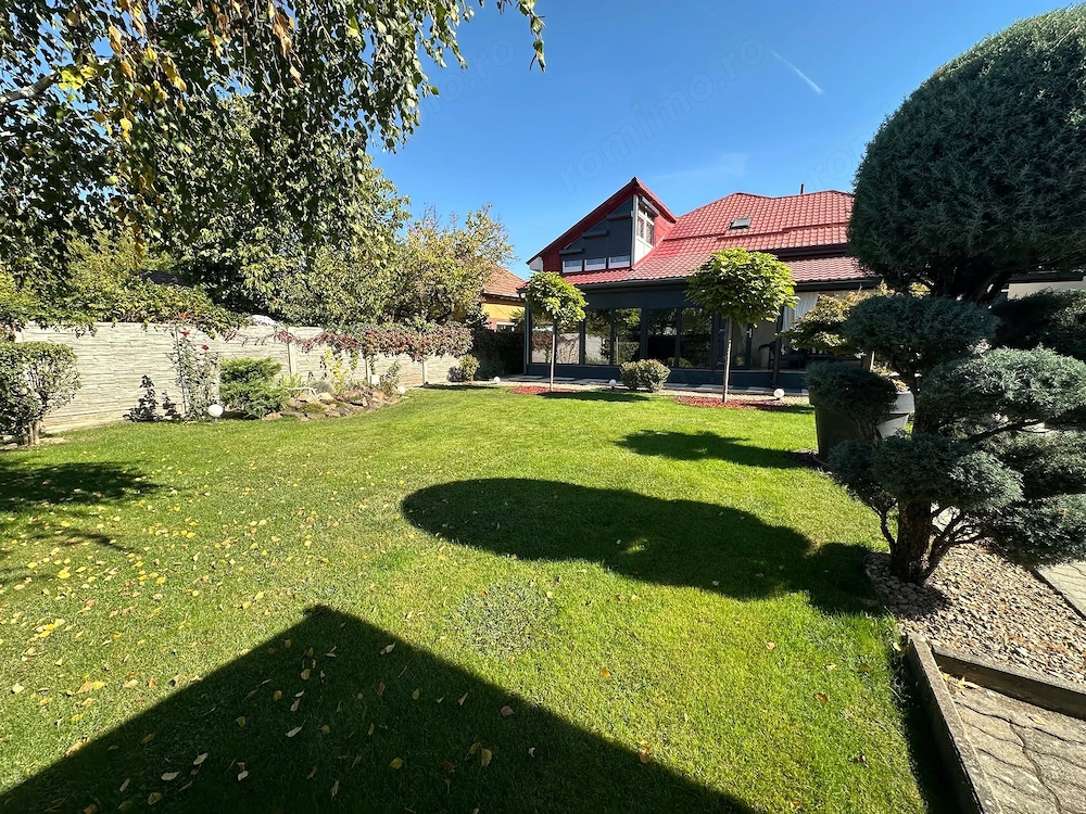 Casa Parter + Mansarda în Braytim