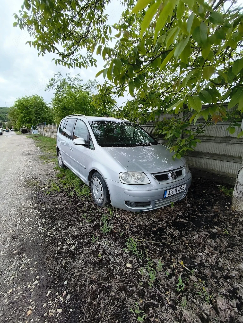 Vând vw touran