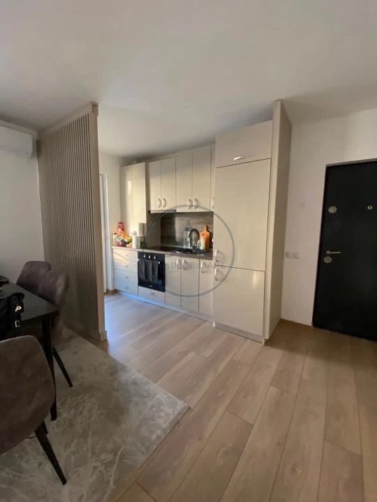Apartament 3 camere, bloc nou, 69 mp + 2 balcoane, parcare – Str. Tărpiului