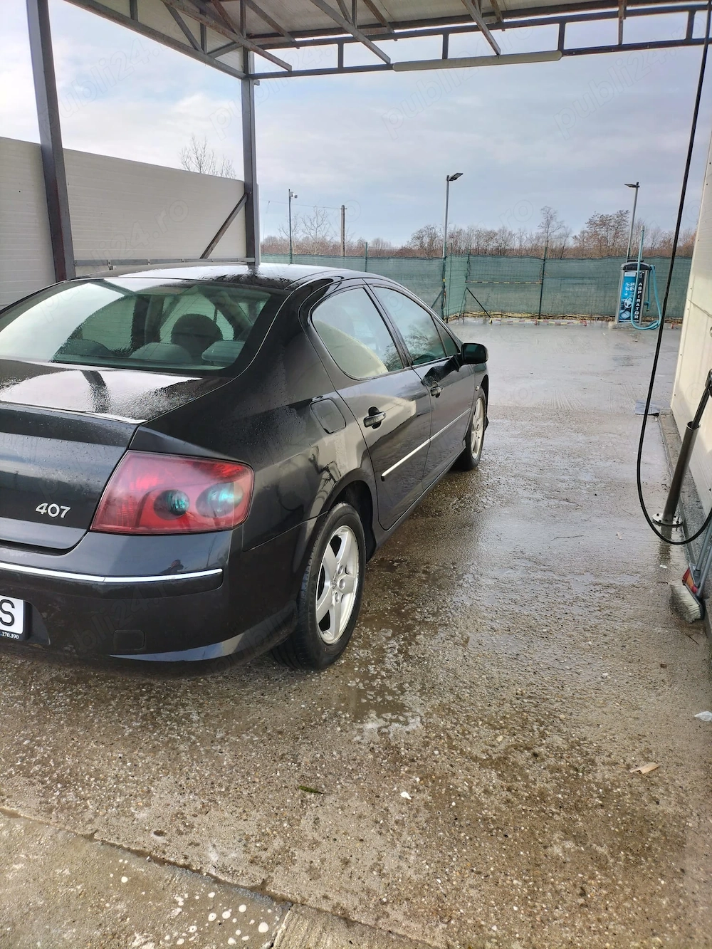 Vând sau dezmembrez Peugeot 