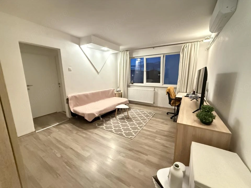 Apartament cu 2 camere, etaj 3 - Complexul Studentesc