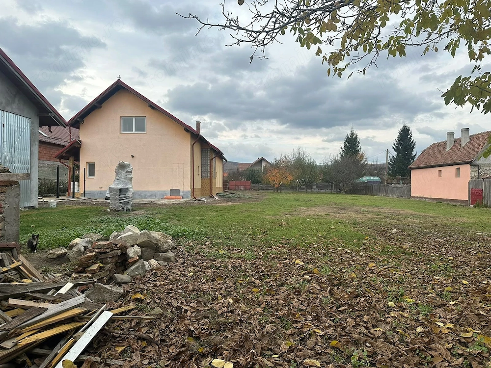 Teren Intravilan 2700 mp Podul Olt