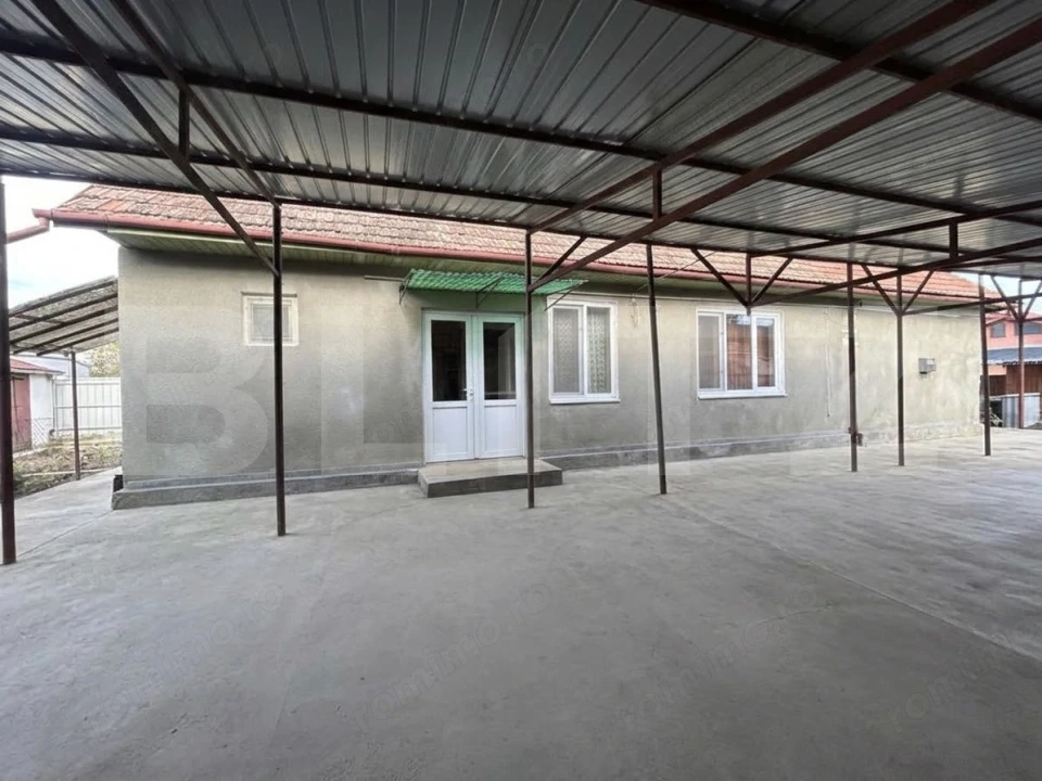 Casă de vânzare în Ocna Mures-1100mp teren
