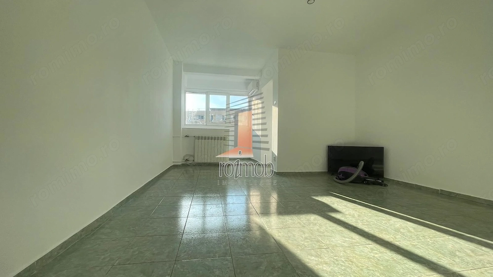Basarabia - Diham, garsoniera renovata, 6 10, bloc 1982