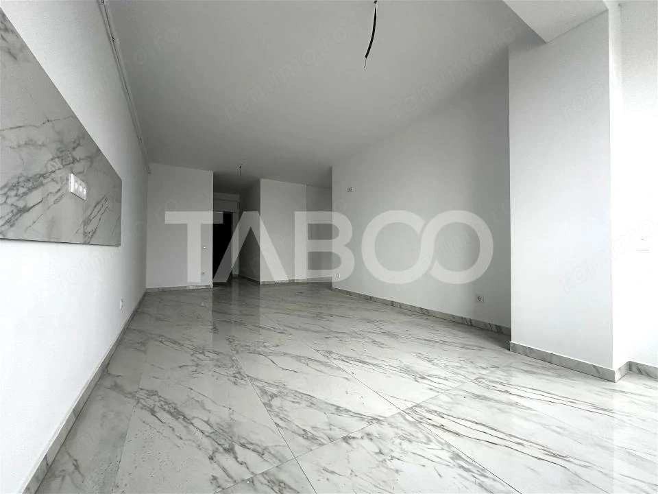 Apartament de vanzare 3 camere decomandate strada Doamna Stanca