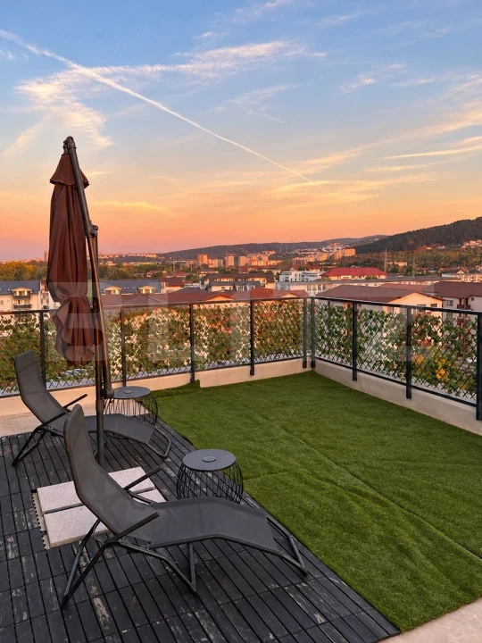 Apartament superb tip duplex 71,5 mp, panoramic, aproape de Vivo