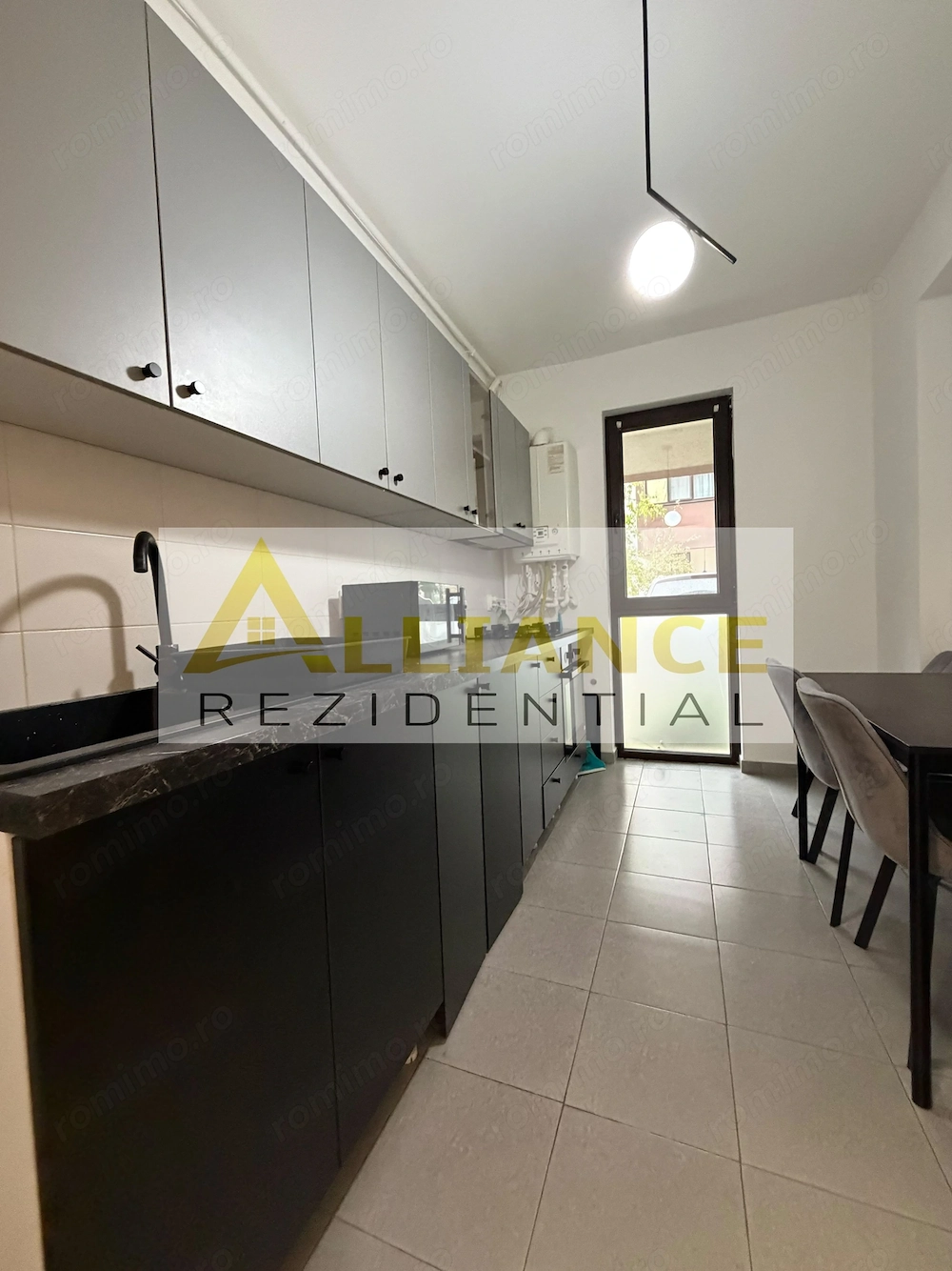 EXCLUSIVITATE | 3 camere | 2 bai | Parcare | Metrou Aparatorii Patriei