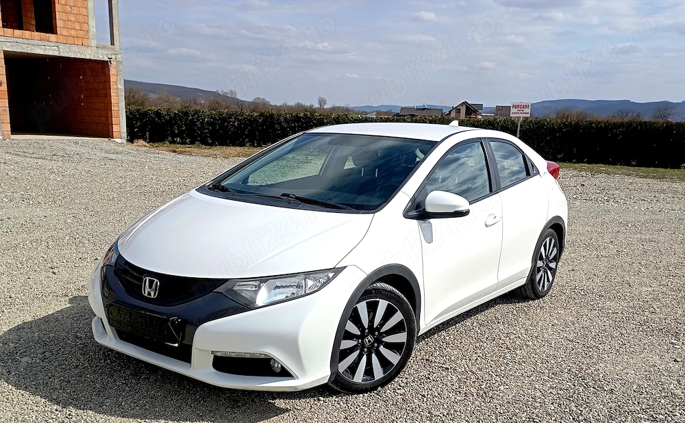 Honda Civic 1.6 i-dtec, 2013, hatchback, alb perlat, Euro 5