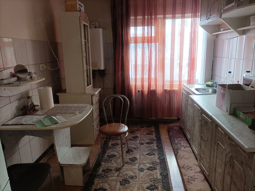 Garsonieră-suprafată mare-parter-zona Eminescu Deva