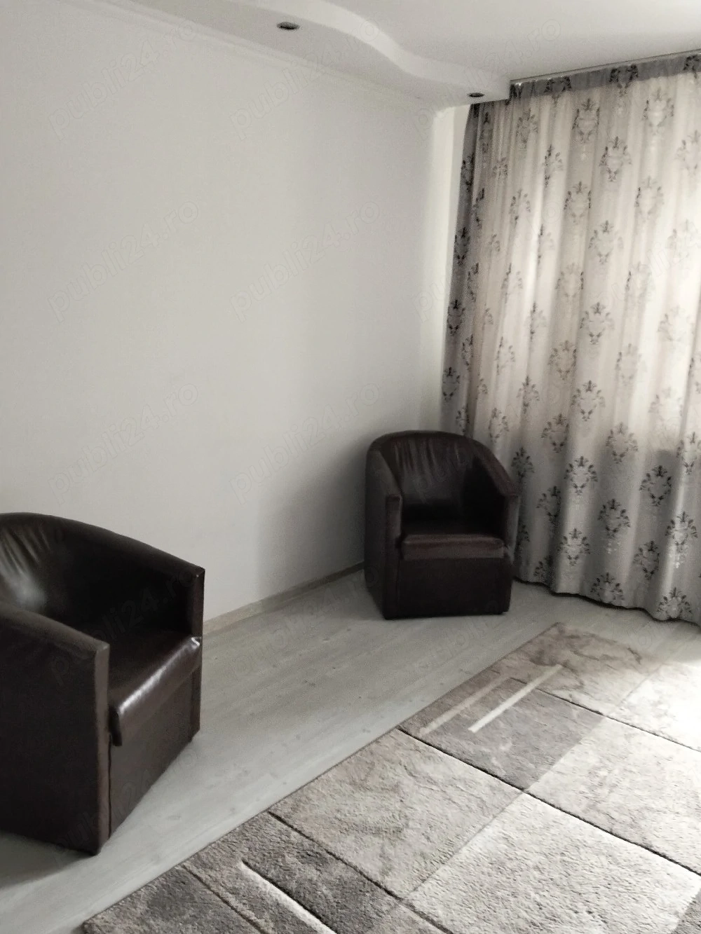 Inchiriez apartament 2 camere