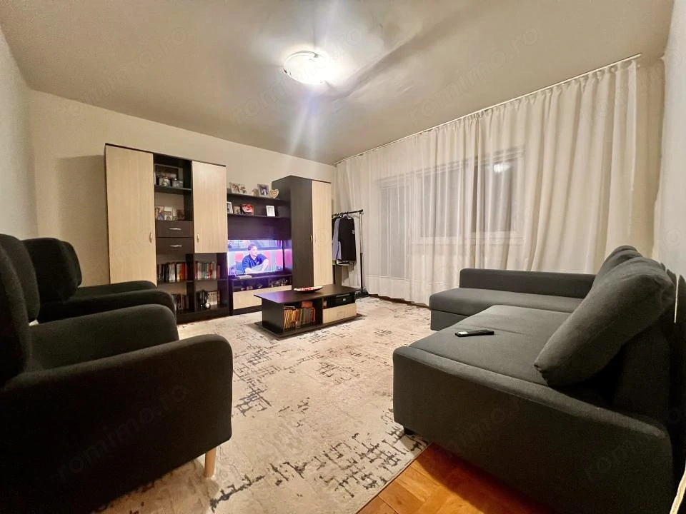 Apartament 3 camere, decomandat, 65 mp utili , etaj 2/4 -Girocului