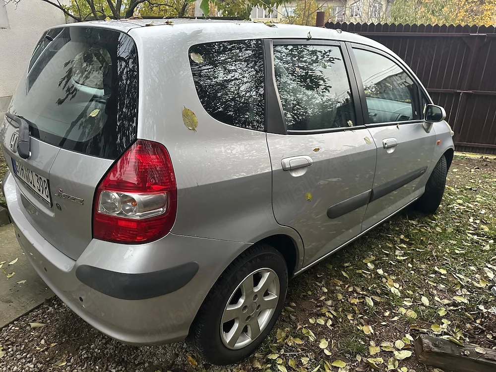 Vamd Hond JAZZ 1.3 benzina EURO 4, AN 2003   900   NEGOCIABIL