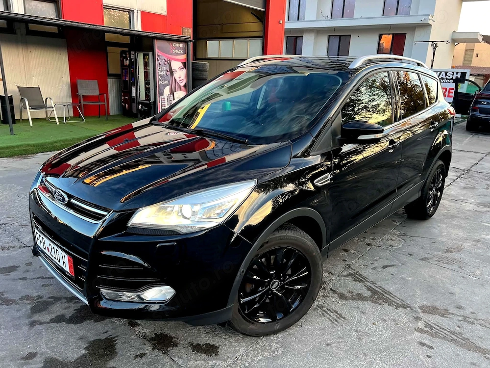 Ford Kuga 16 Benzina An 2013 EURO 5, Navi, Xenon, Senzori, Camera Video