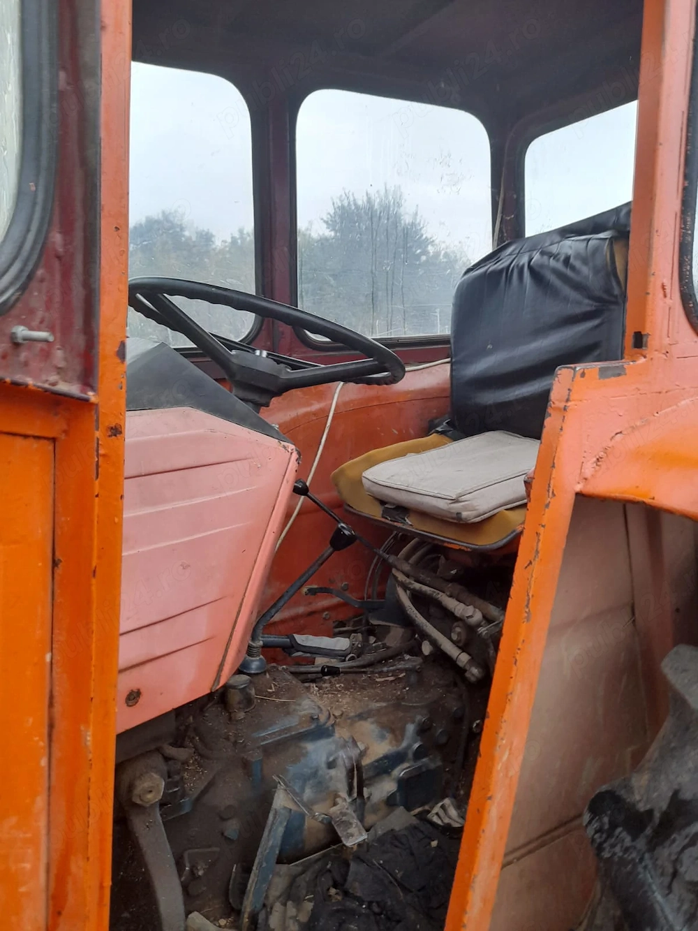 Tractor cu remorcă de vânzare 