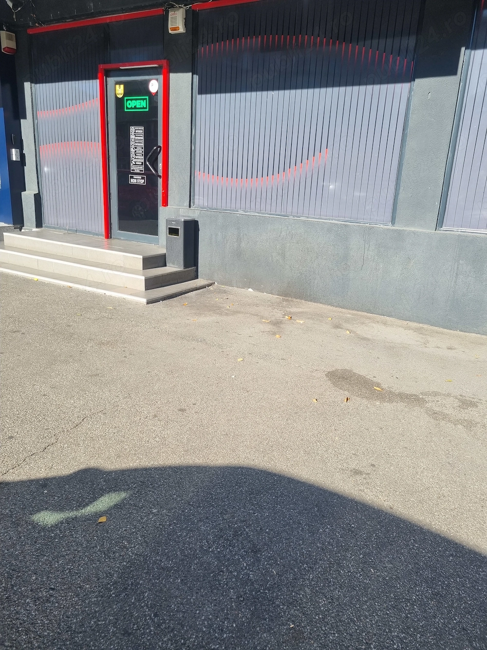 Închiriere spațiu comercial