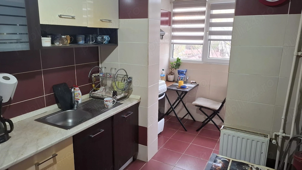 Apartament 3 camere Ploiești - poza 2