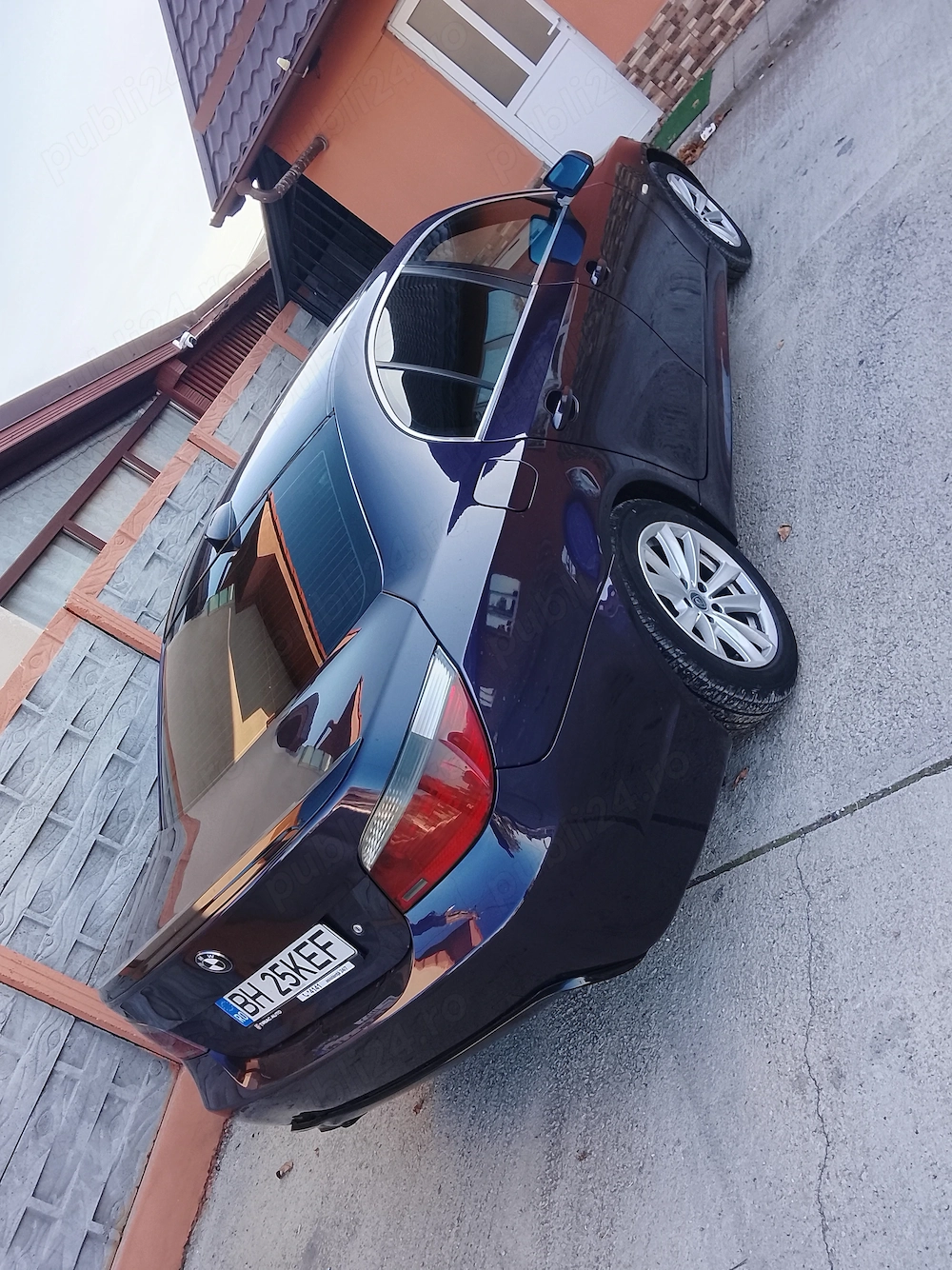 Vând BMW 5.25 in stare bună de funcționare 