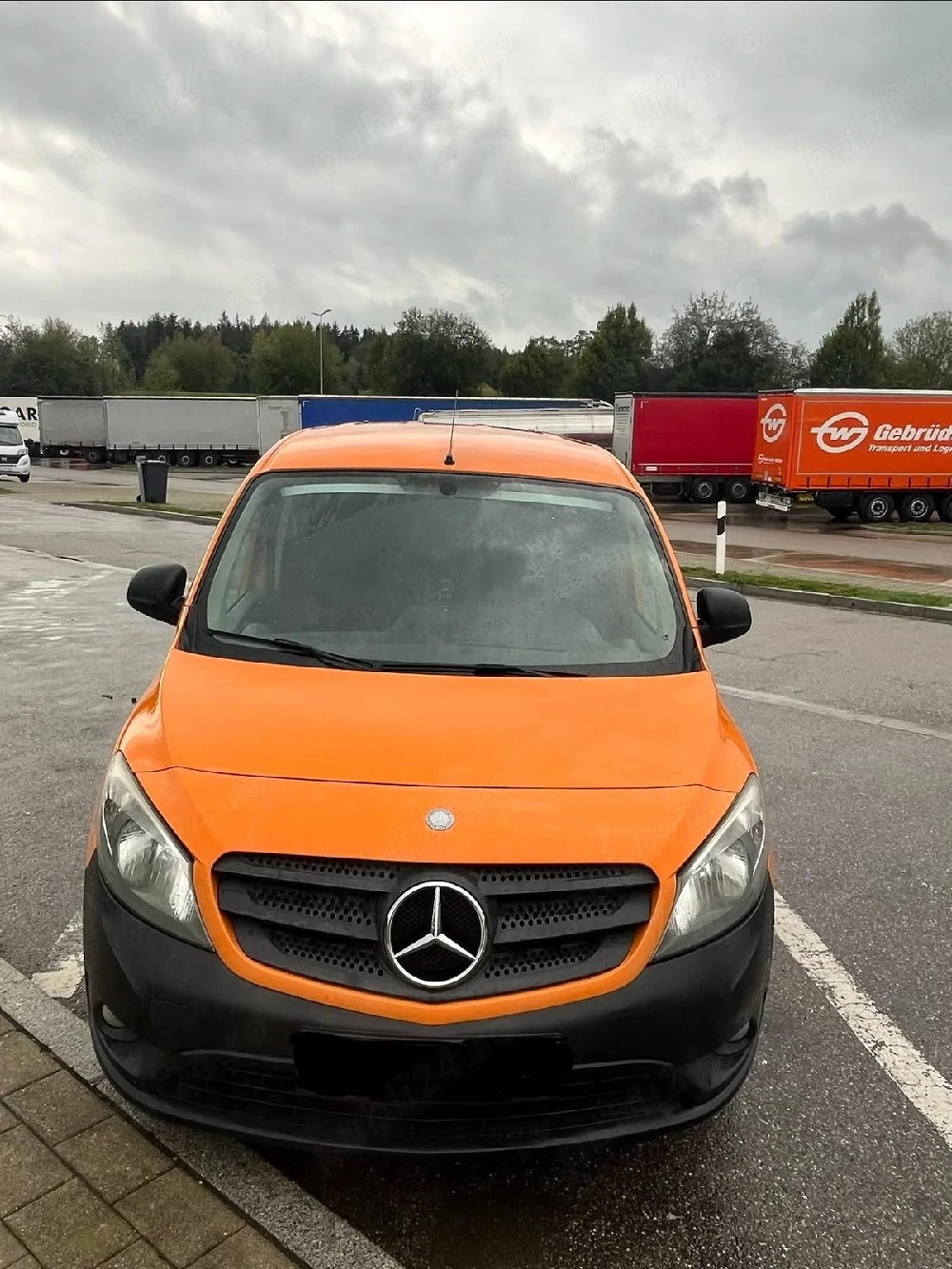 vând Mercedes Citan